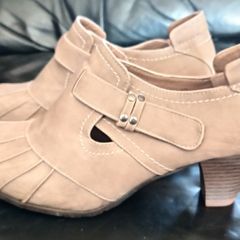 Tan Leather? ladies Shoes