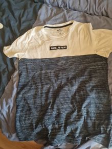Men's Hollister t-shirt