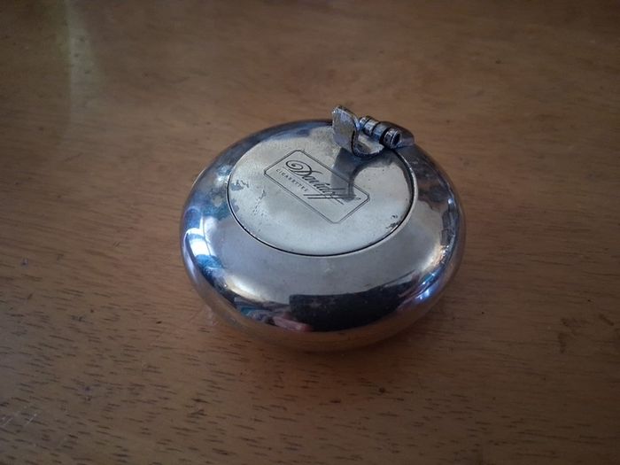 Davidoff Cigars pocket travel ashtray