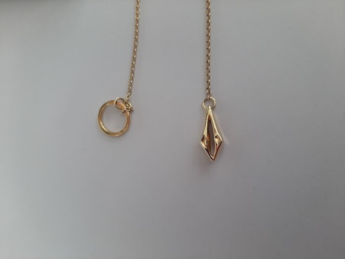 New 10kt gold pendant and chain