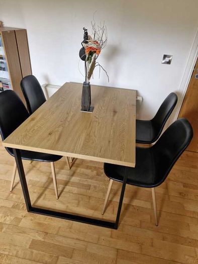 Modern Dining Table and Chair Set. Like New