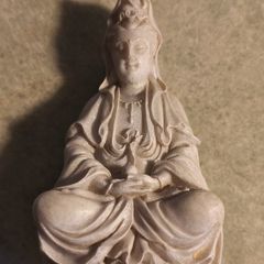 Vintage Chinese Buddhism Quan Yin Kwan-yin White Resin.