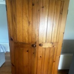 Solid Wood Bedroom Furniture Set