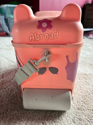 Pink Little Rolla (Trunki-style) ride on kids suitcase