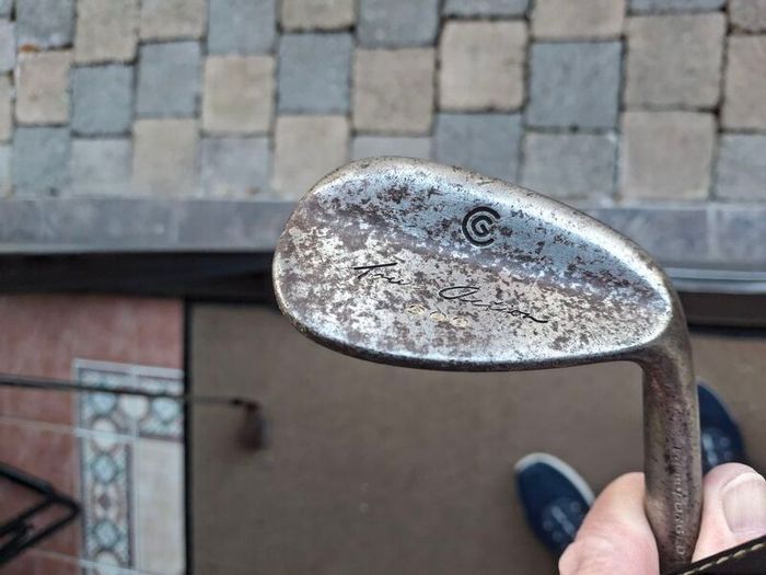 Golf Cleveland 48 degree wedge grip perfect shaft perfect  ans a lot of life left in club head not used for some time