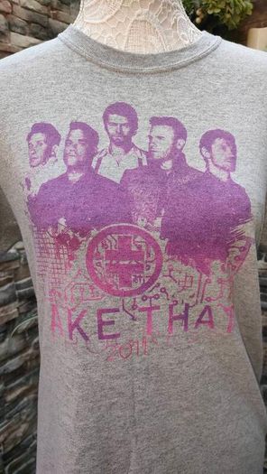 Take That Progress Live 2011 concert t-shirt The last time the full line up toured together  In great condition Front and back print Size small