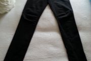 H&amp;M Black Skinny Jeans - Size 6