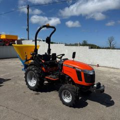 TAFE 6028 M Tractor