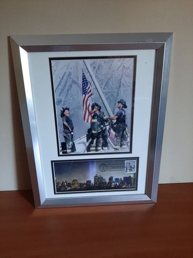 Memorabilia - 9/11 fire fighters print