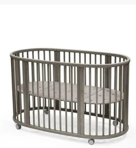 Stoke sleepie crib