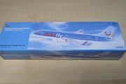 Arkefly 1:200 scale model airplane, Boeing 737-800 aircraft, NEW