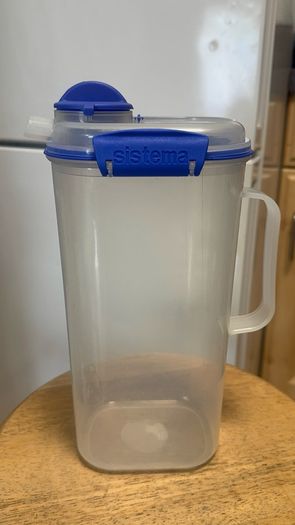 Plastic 2L Jug "Sistema"