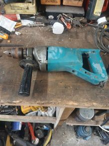 makita 230v drill