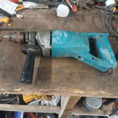 makita 230v drill