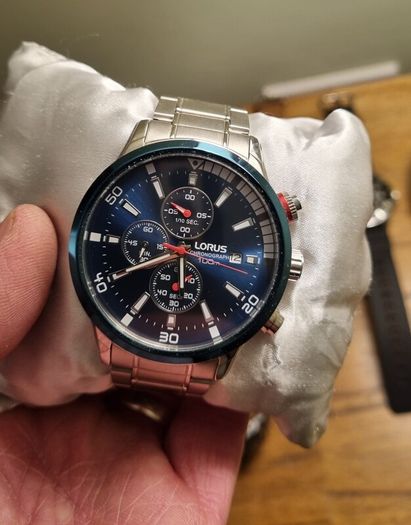 LORUS watch