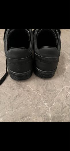Chanel runners
