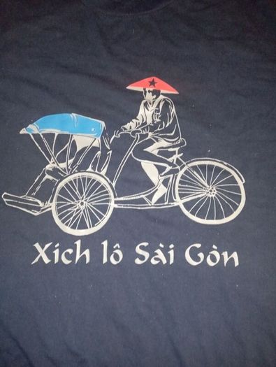 Saigon t shirt size large