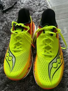 Saucony Azura running shoes