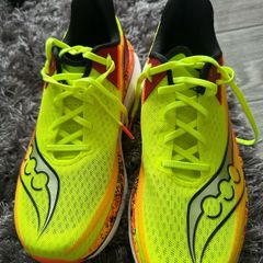 Saucony Azura running shoes