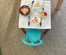 Our generation pizzeria dining set