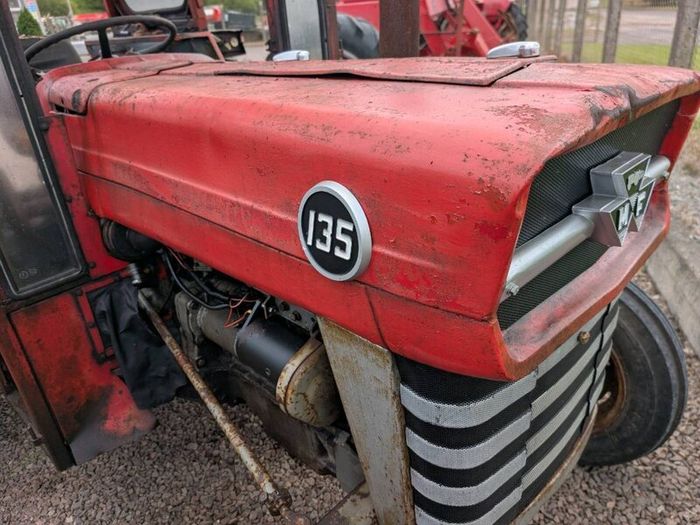 135 Massey Ferguson