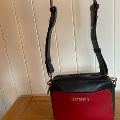 tommy hilfiger bag