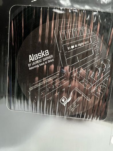 10e each Techno 12" vinyl