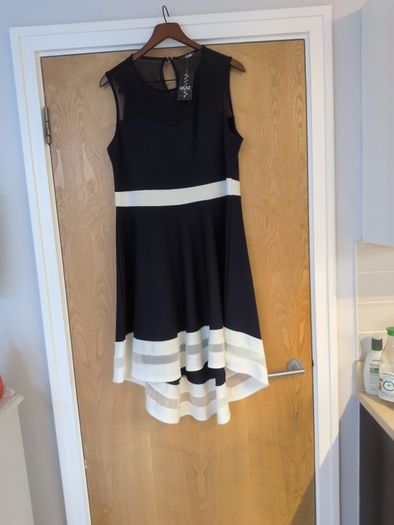 Quiz Navy Sleeveless Dress. Size. 18 (16).  B.N.W.T.