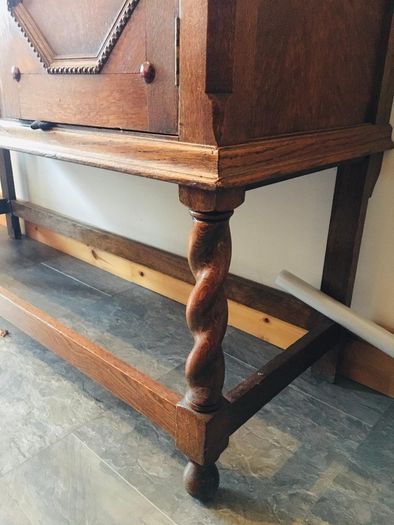 dresser