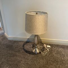 Table lamp