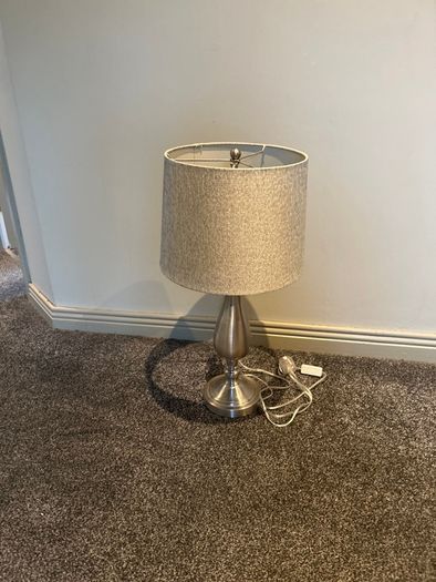 Table lamp