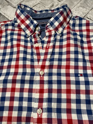 Tommy Hilfiger New York Fit Mens Red/Blue/White Check Long Sleeve Shirt Medium