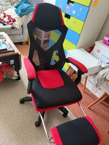 office chair with footrest
