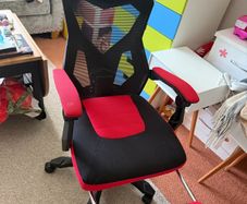 office chair with footrest