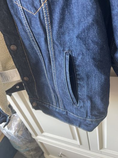 Levi's Sherpa-Lined Dark Denim Jacket Men's Large