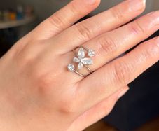 Elegant Floral Silver Ring