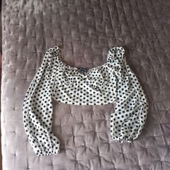 Size 10 White with velvet black polka dot cropped top