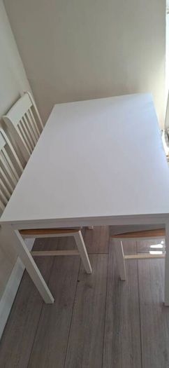 Dining Table + 4 Chairs