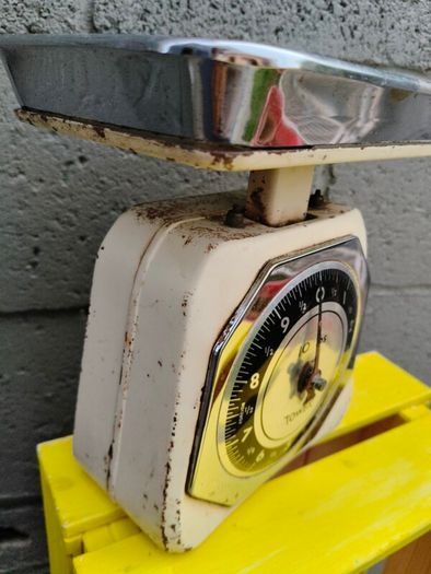 Vintage Tower Weighing Scales