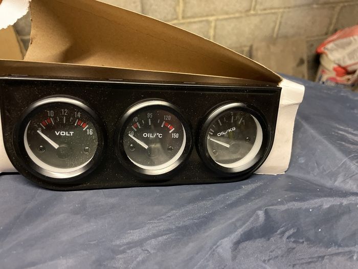 Triple Gauge Kit