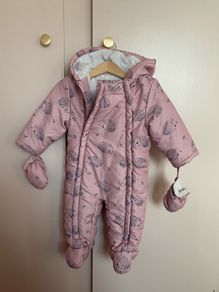 Pramsuit