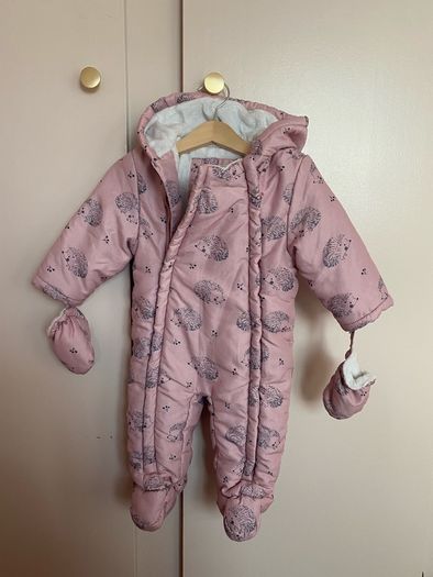 Pramsuit