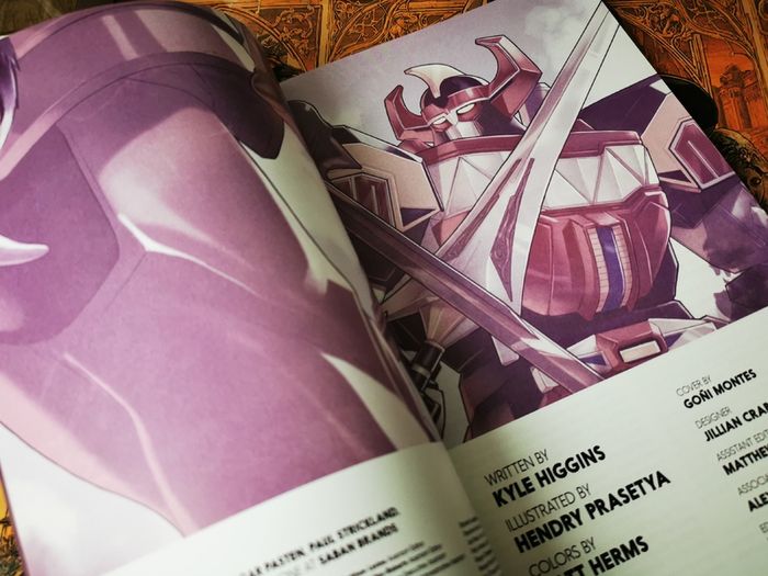 Mighty Morphin Power Rangers Graphic Novel ! Volume 1 ! 2016 ! by BOOM! Studios !