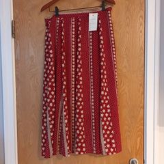 Address Red Skirt. S.16 .   B.N.W.T