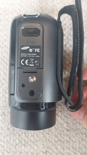 Samsung HMX-105 Camcorder