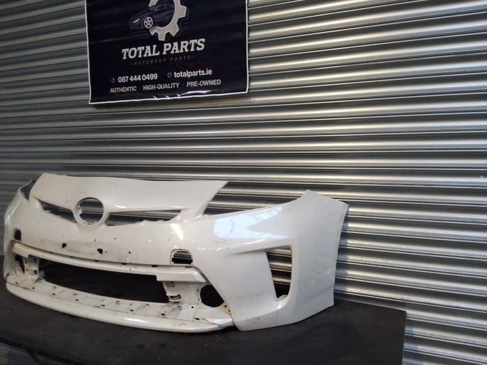 Toyota prius 2012-16 front bumper