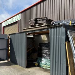 Second hand steel shelter