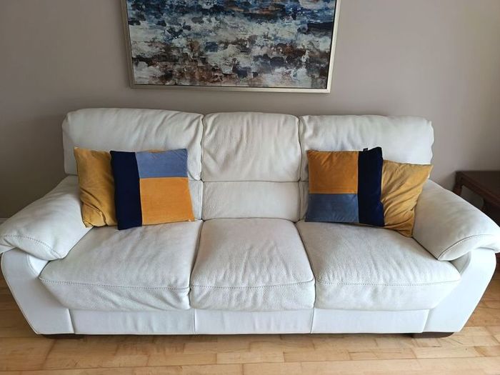 3 seater & 2 seater sofas