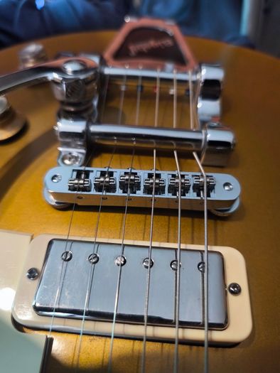 Chibson Les Paul Deluxe