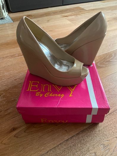 Envy Ladies High Nude Wedges Size 6